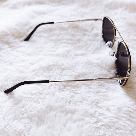 Leo Silver Polarized Sunglasses - Picture 8 of 15